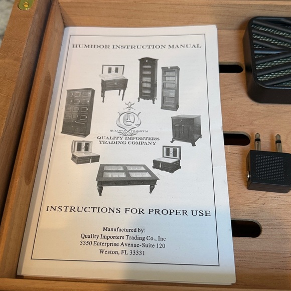 Rosewood Solana Cigar Humidor Spanish Cedar Interior - Picture 10 of 15